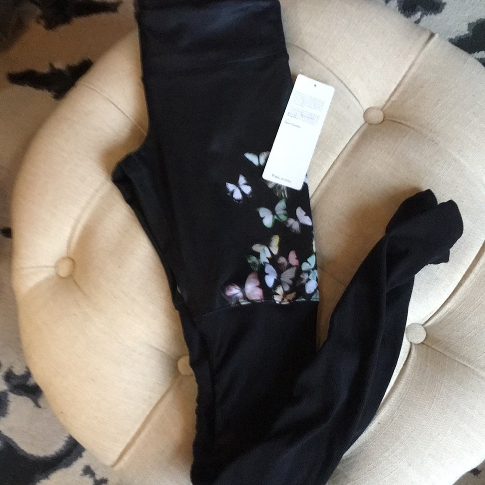 Alo goddess butterfly legging